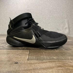 NIKE LEBRON 13 ELITE Boys 7Y Basketball Shoes black athletic gorpcore